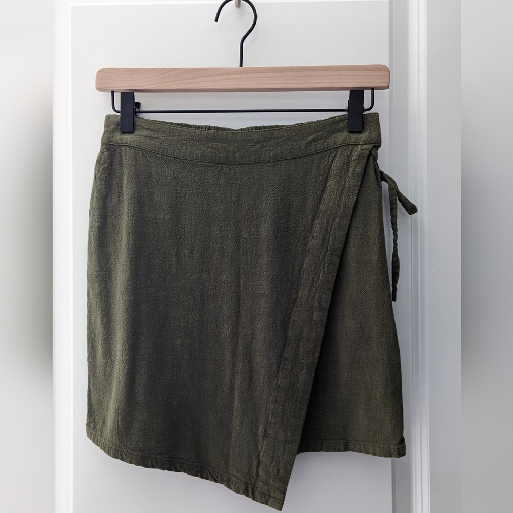A New Day faux olive wrap skirt